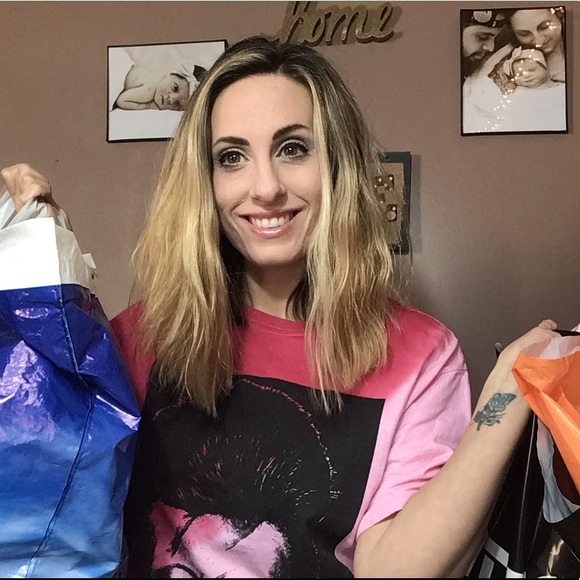 Meet your Posher, Lindsay - Picture 9 of 14